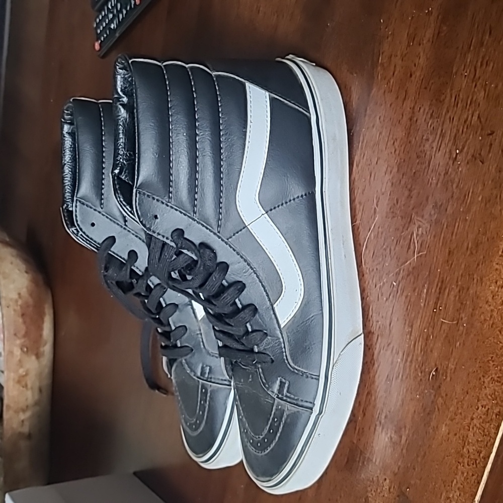 Black leather vans mens size 10